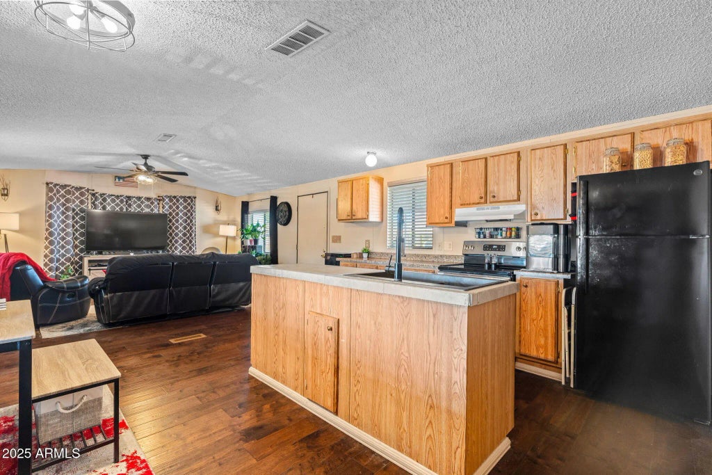 2609 W Southern Avenue (unit 214), Tempe