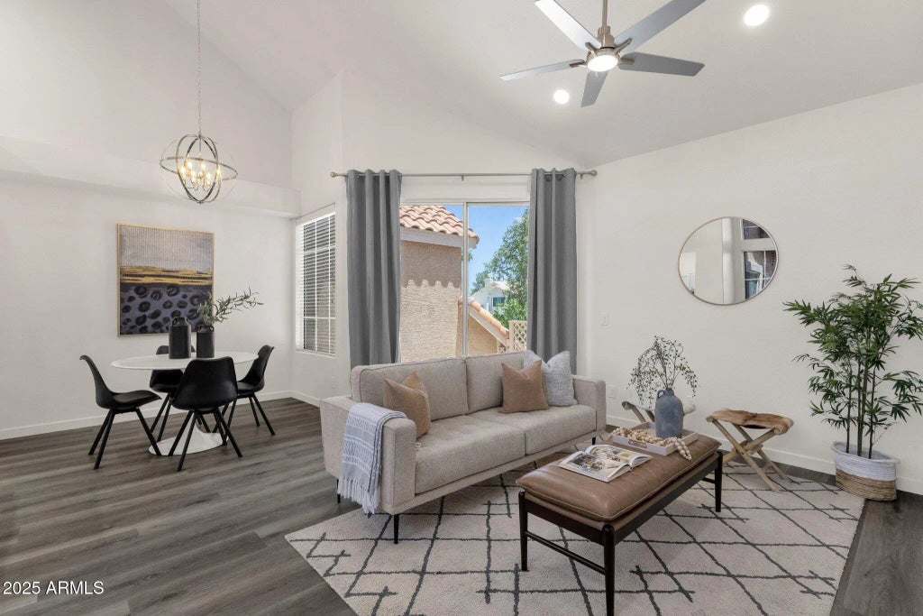 1633 E Lakeside Drive (unit 127), Gilbert