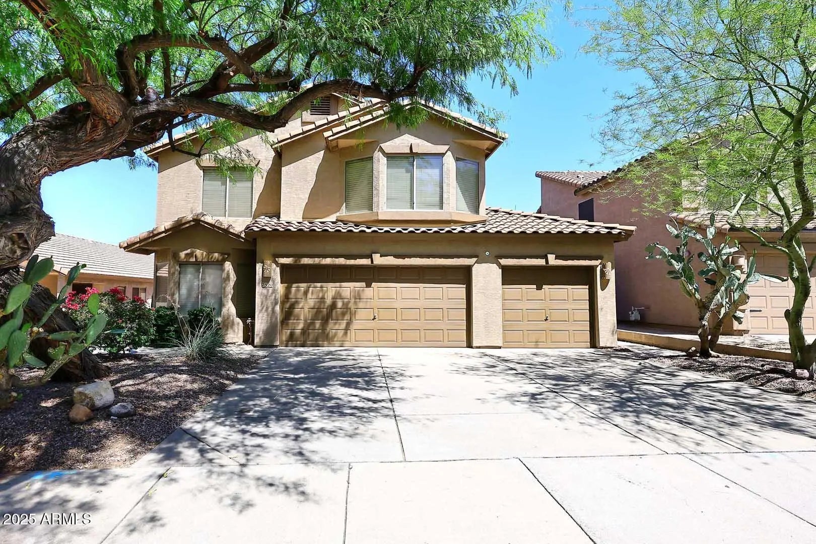 Photo of Listing #6886257