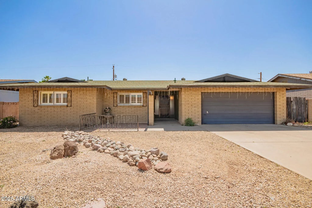 3825 W Royal Palm Road, Phoenix