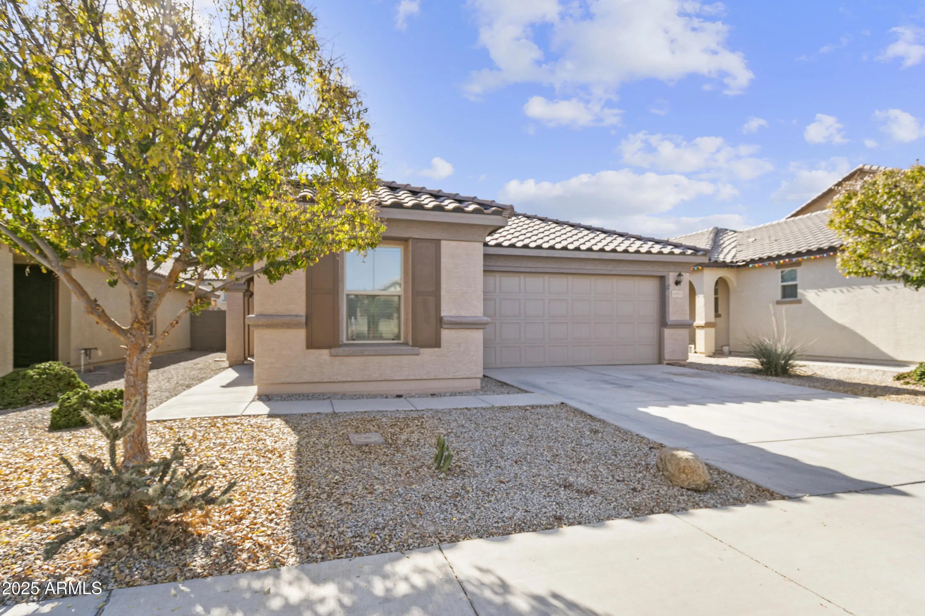 Photo of Listing #6869943