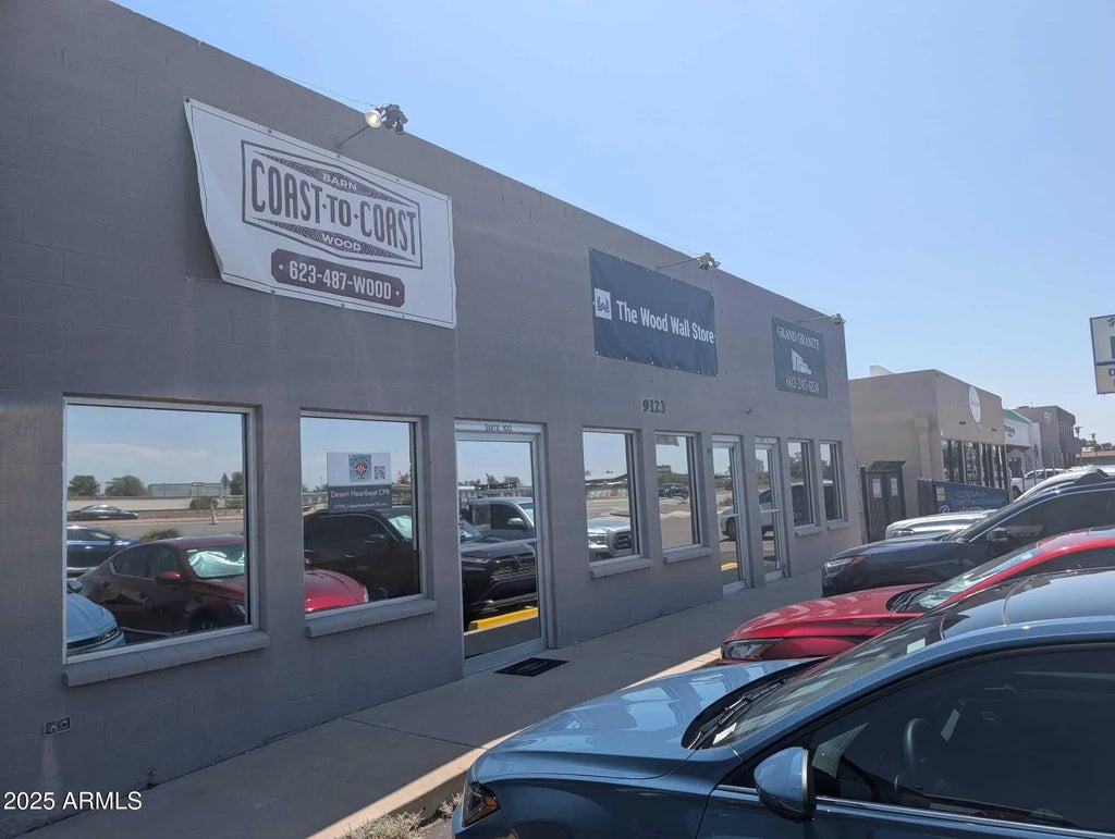 9123 W Grand Avenue, Peoria