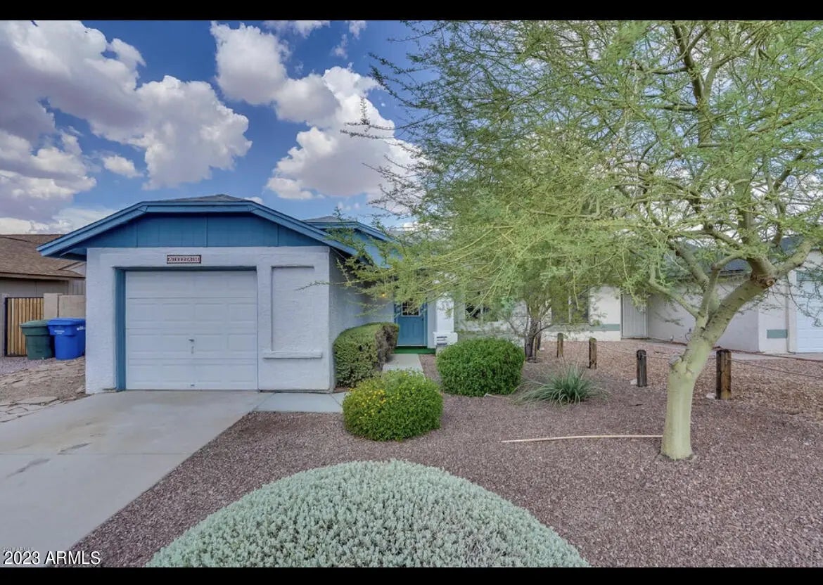 Photo of Listing #6870296