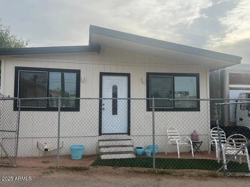 Photo of Listing #6871643