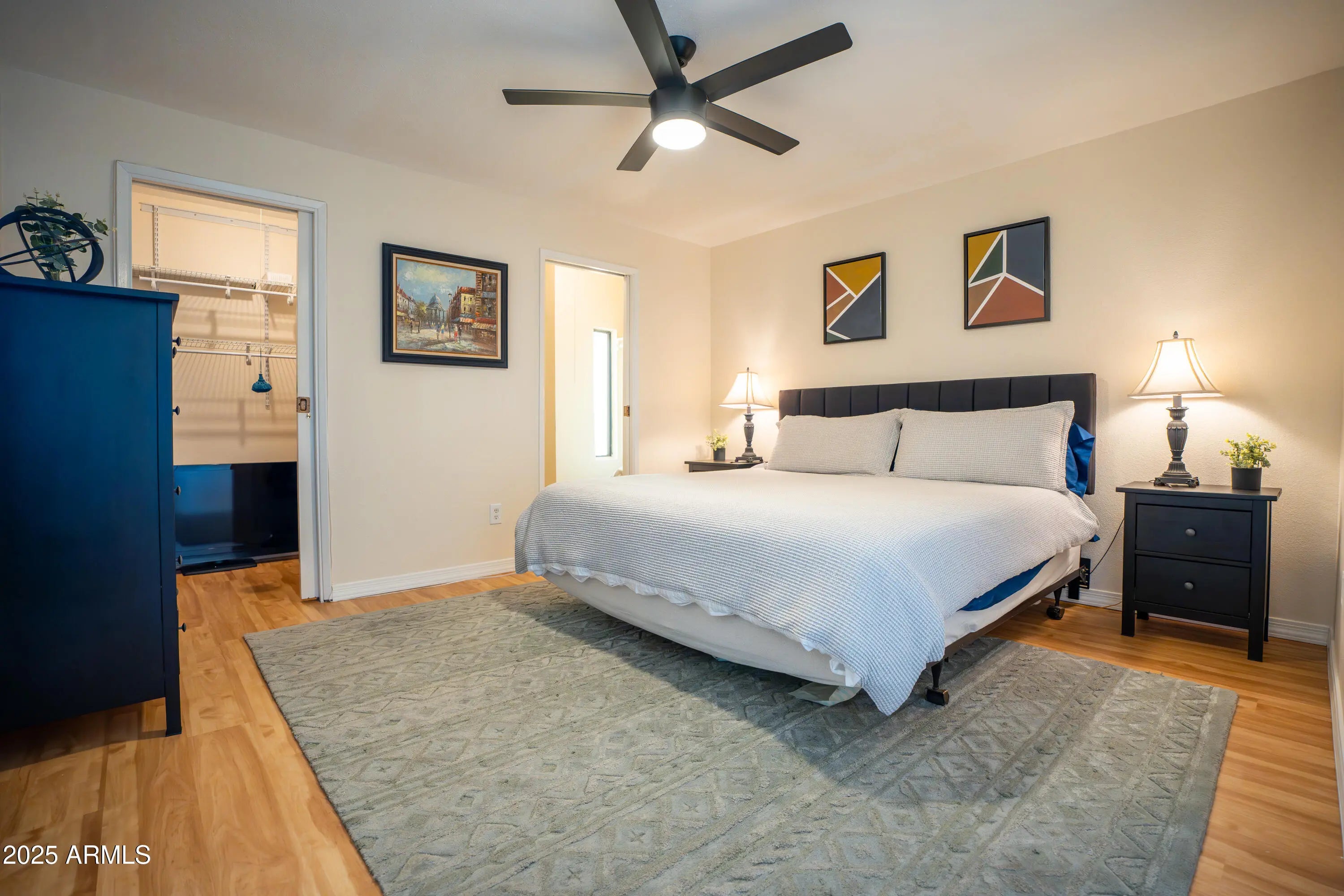 Photo of Listing #6870946