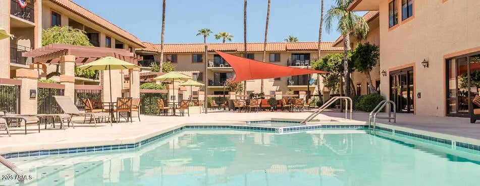 Photo of Listing #6871153