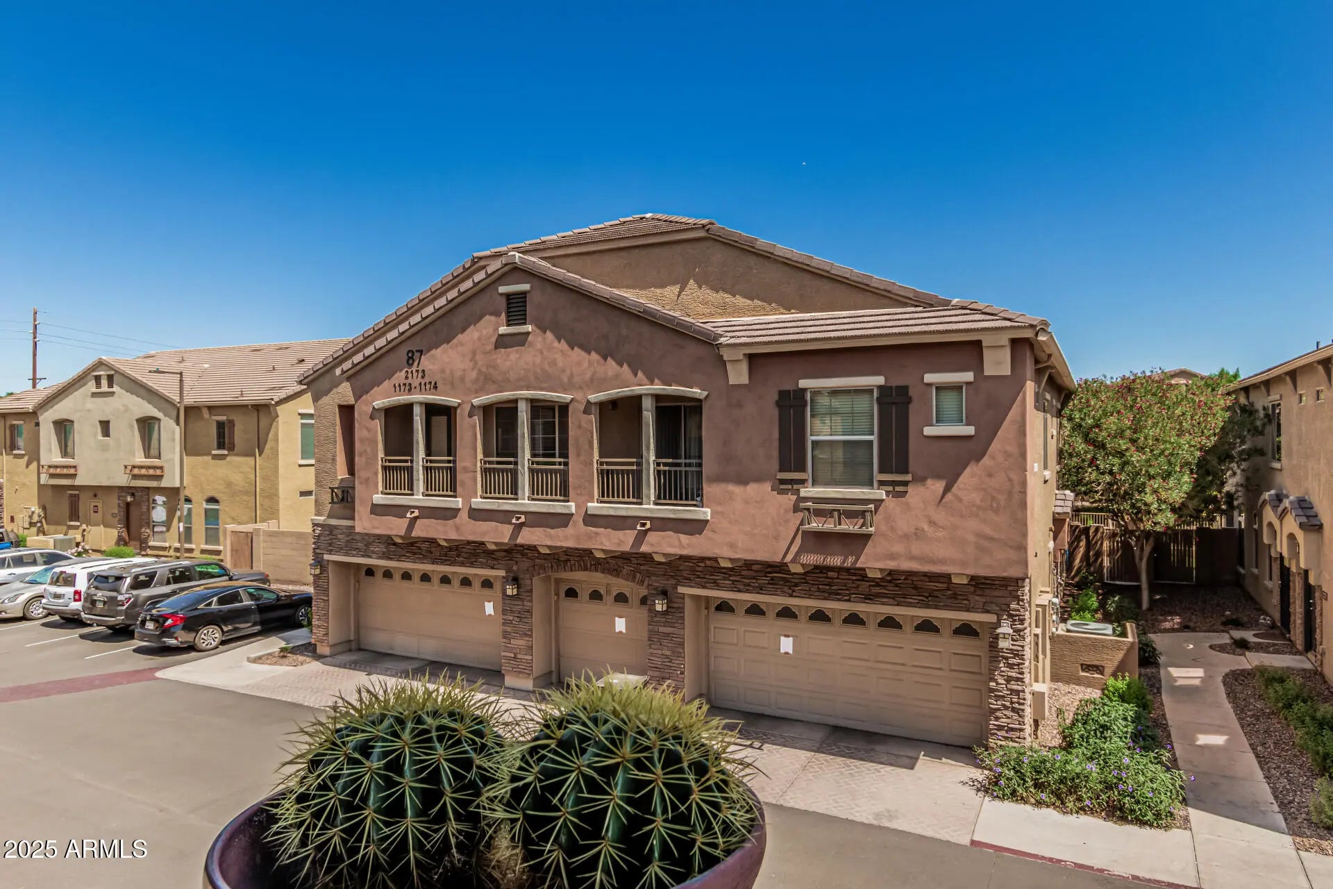 Photo of Listing #6876536