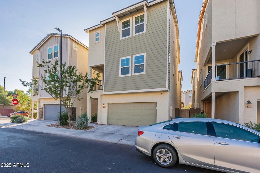 613 W Winchester Drive, Chandler