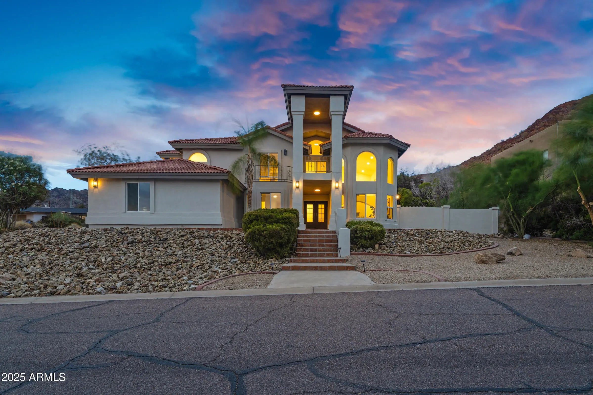 Photo of Listing #6888302