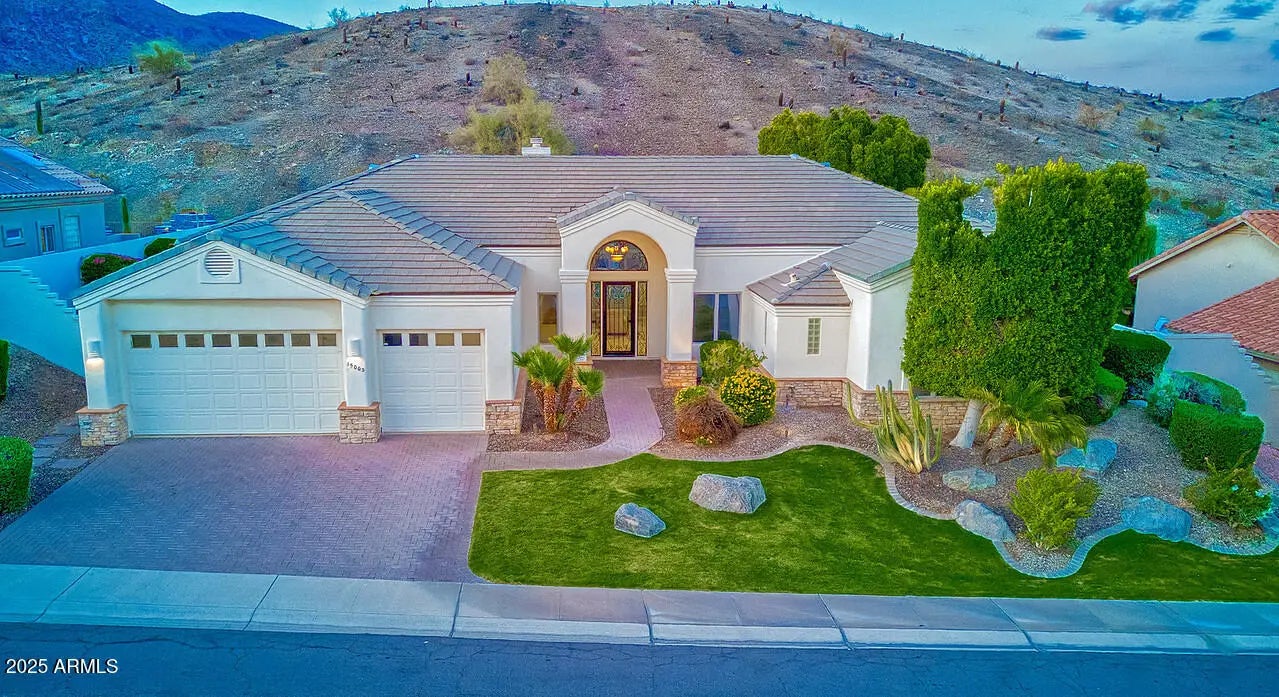 Photo of Listing #6914746