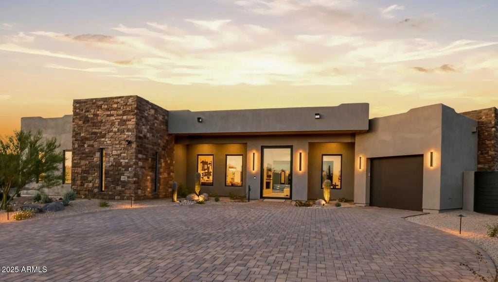 8768 E Villa Cassandra Drive, Scottsdale