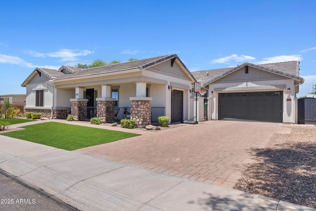1500 E Sagittarius Place, Chandler