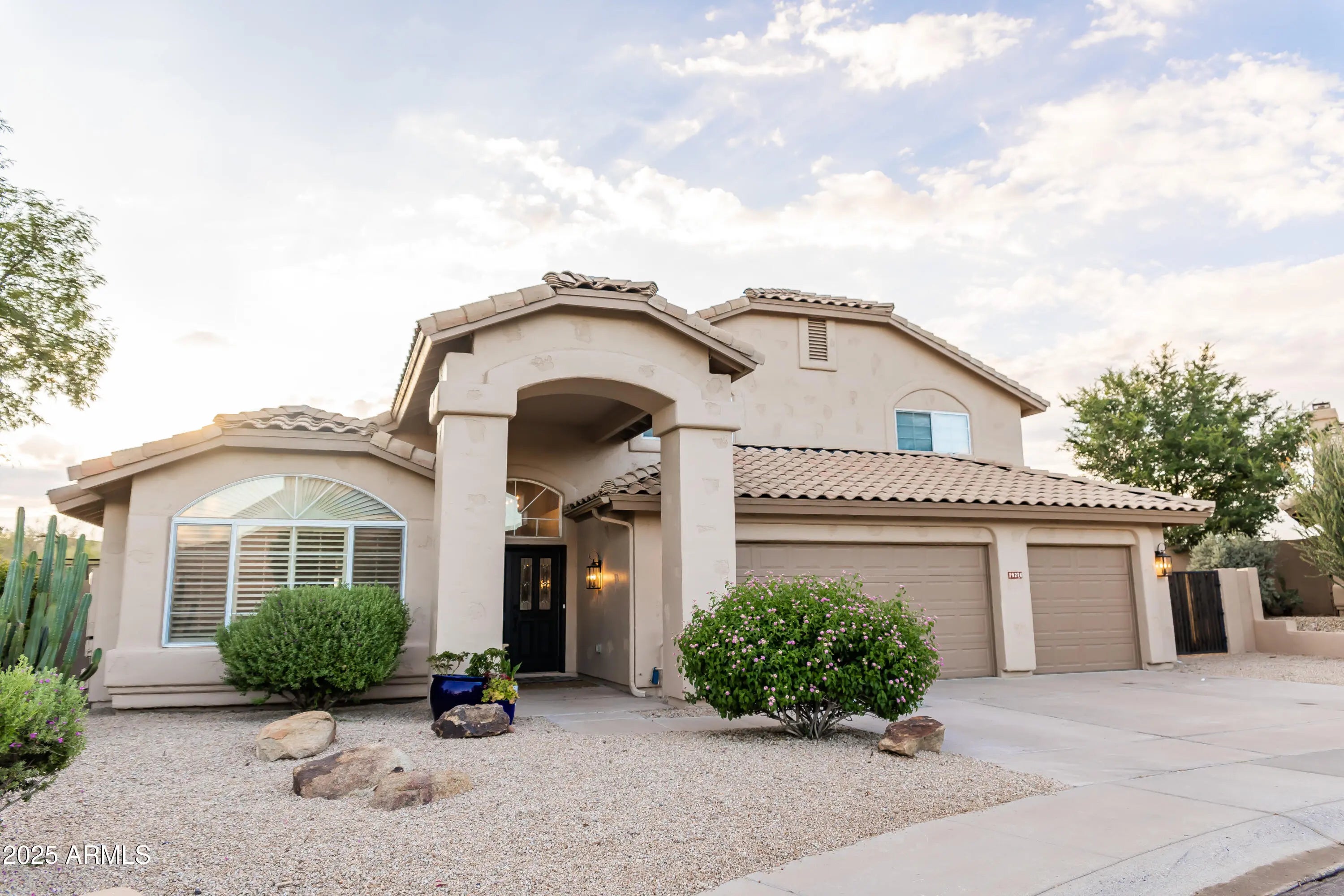 Photo of Listing #6874612