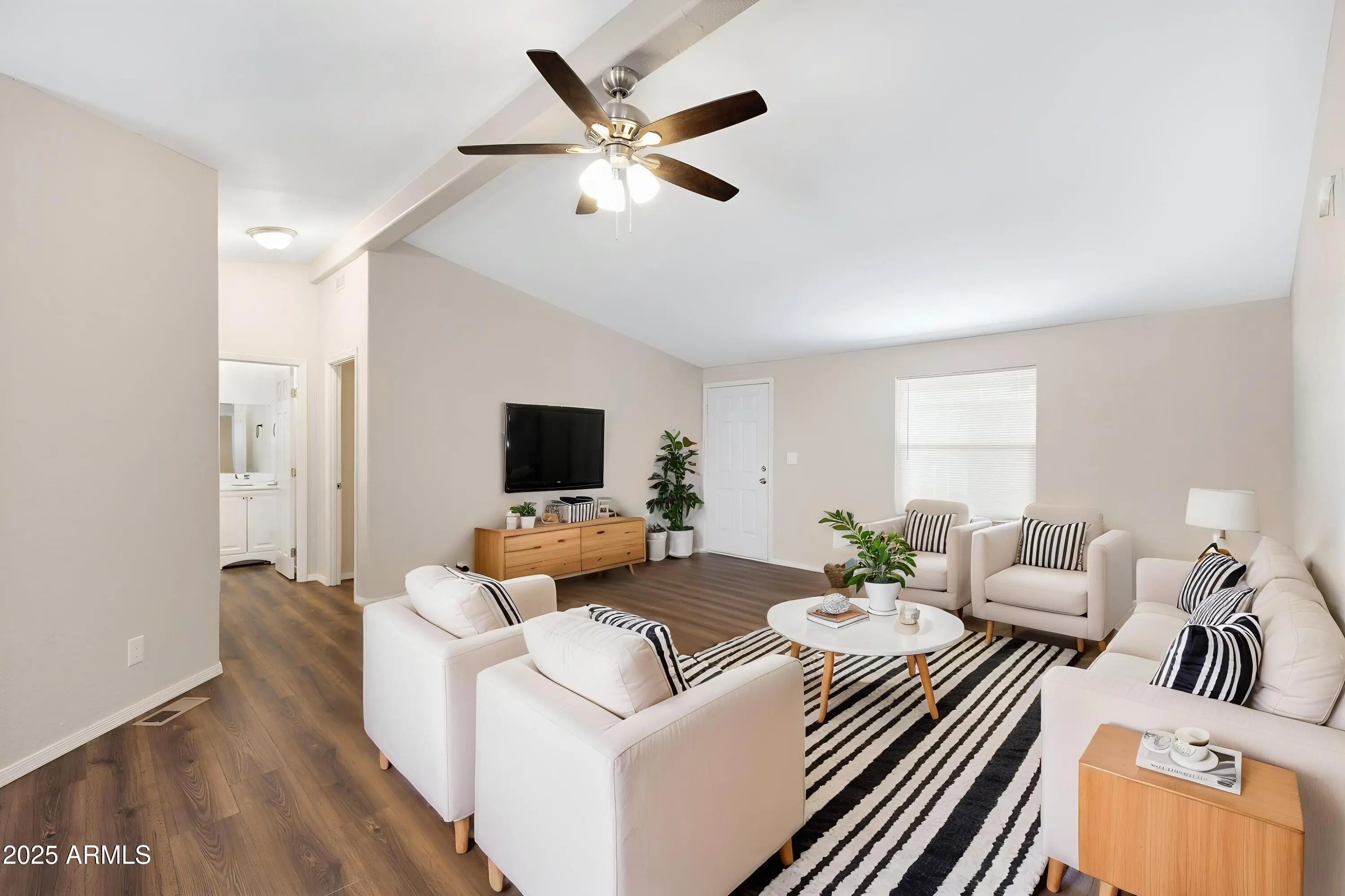 Photo of Listing #6871733