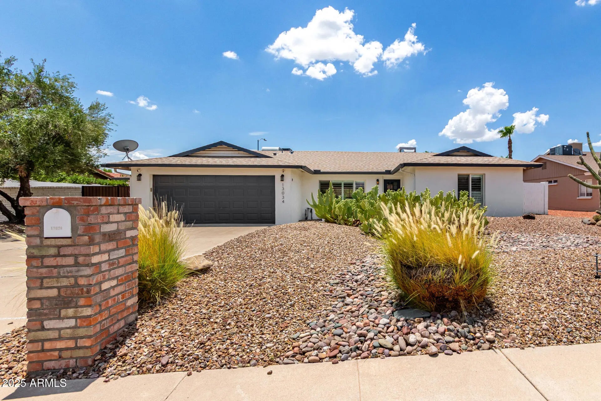 Photo of Listing #6896876