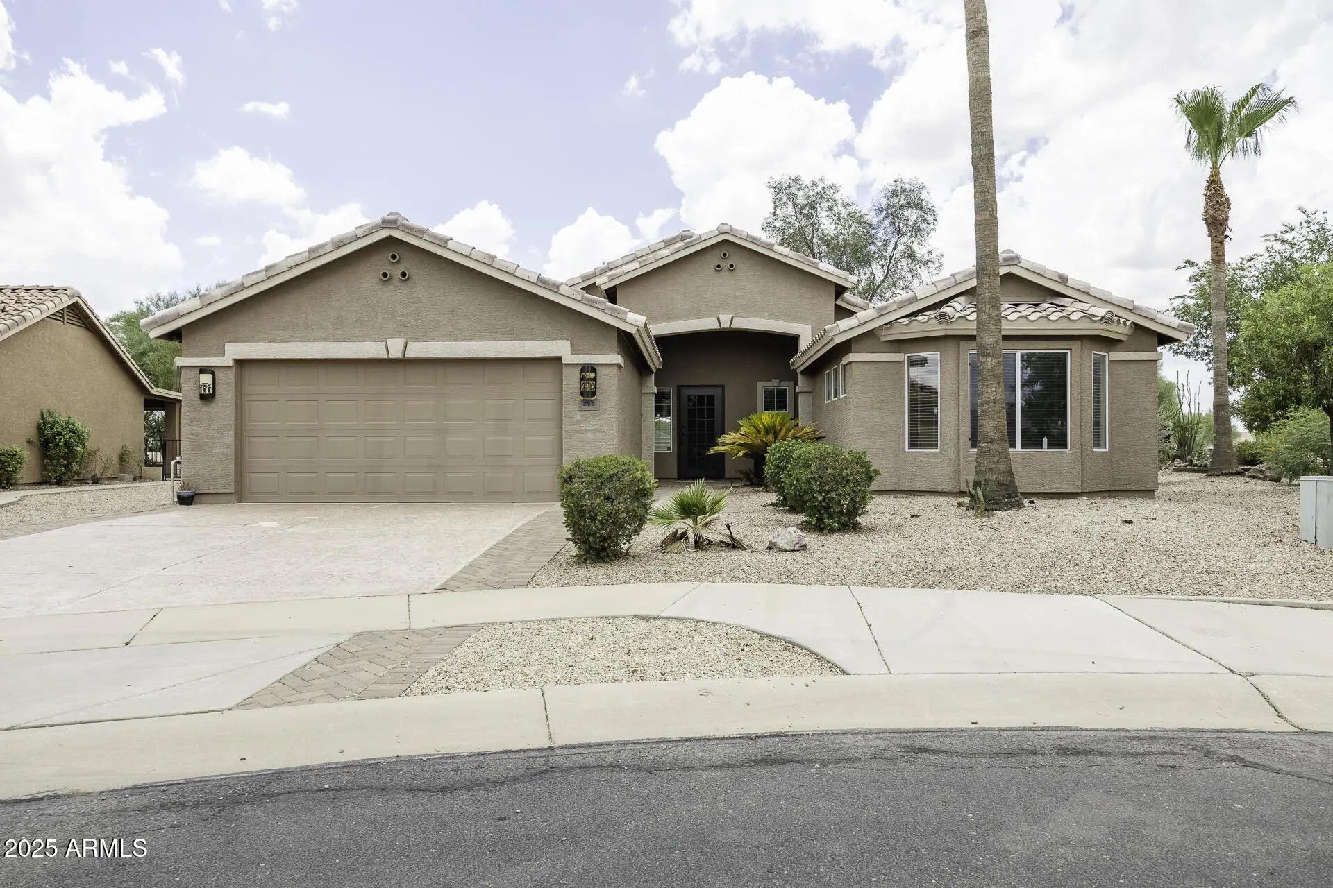 Photo of Listing #6898255