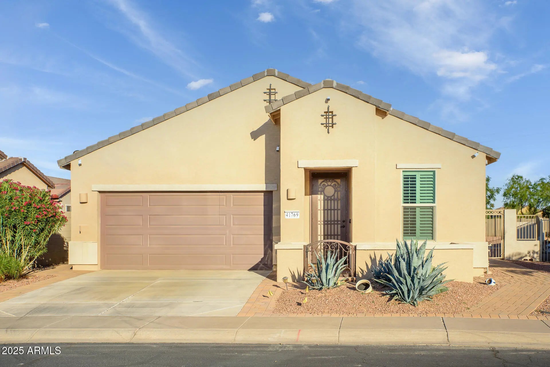 Photo of Listing #6871922