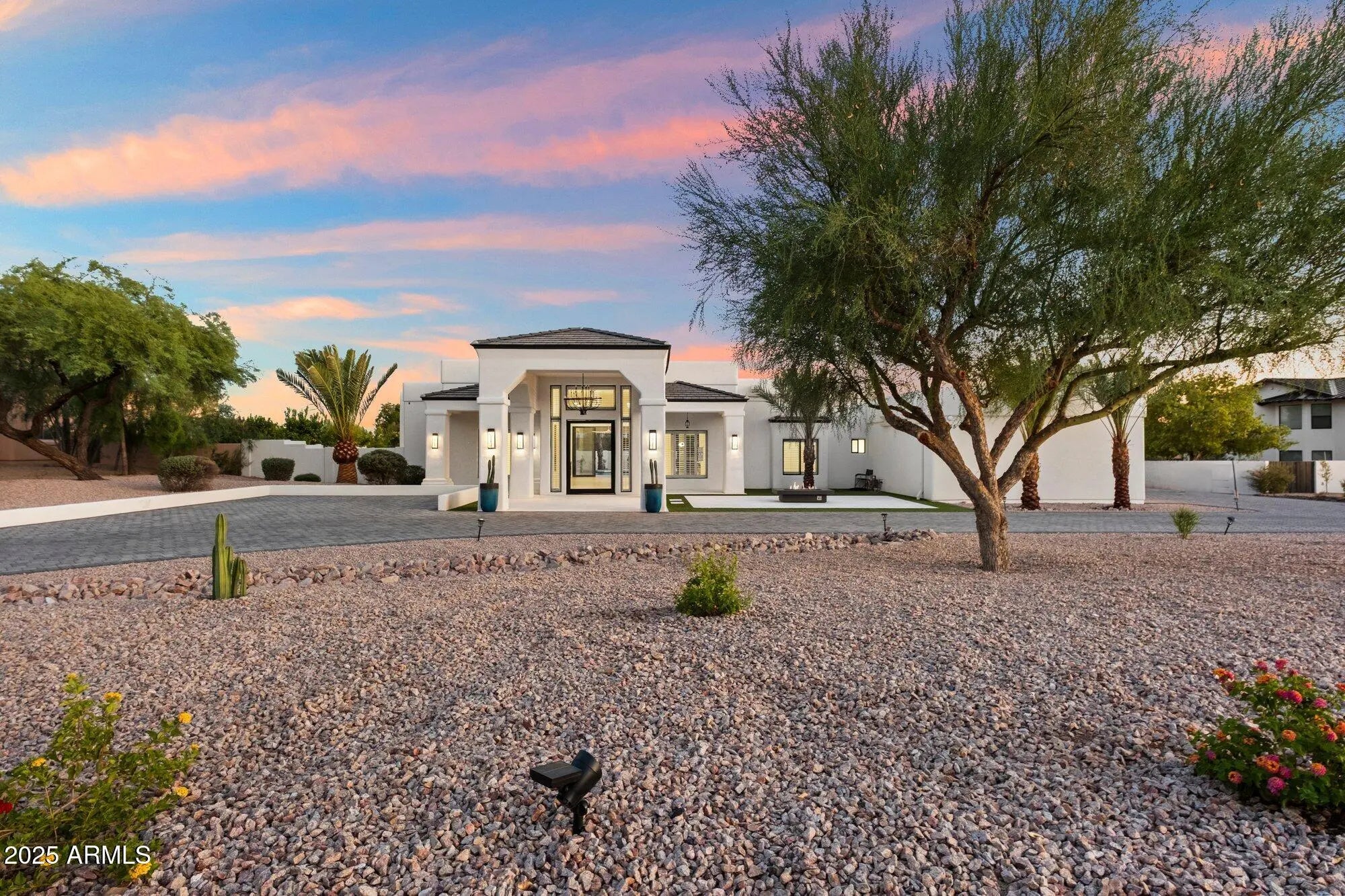 Photo of Listing #6902989