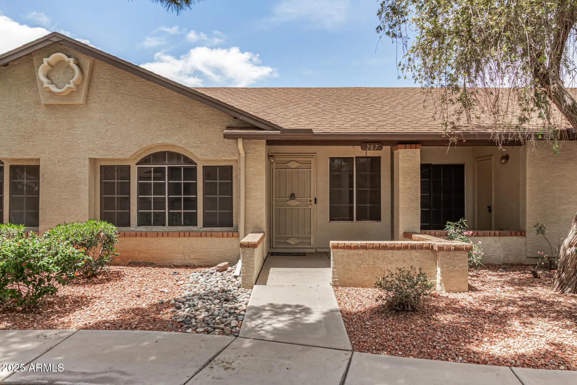 Photo of Listing #6872275