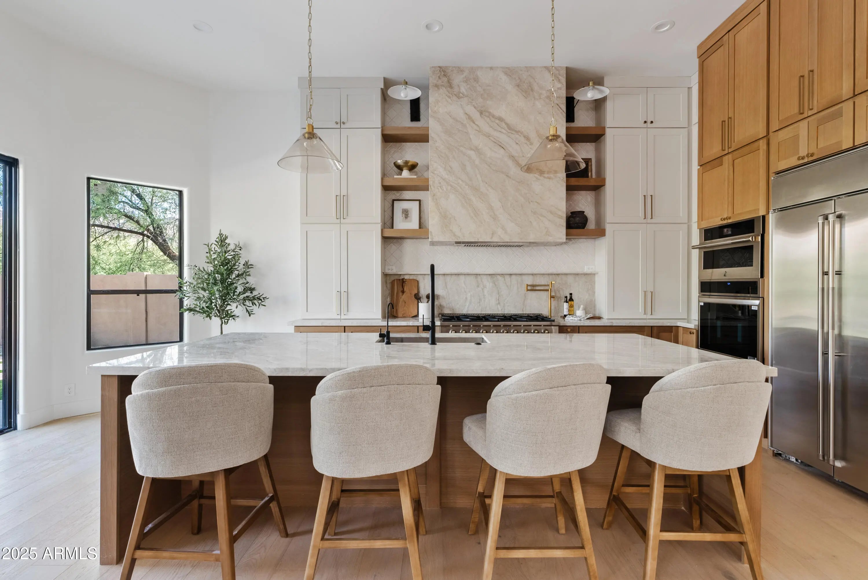 Photo of Listing #6873844