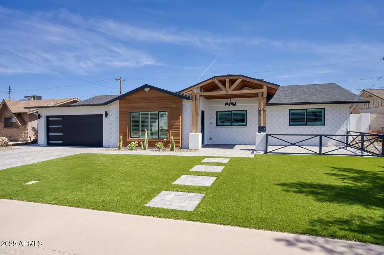 Photo of Listing #6876329