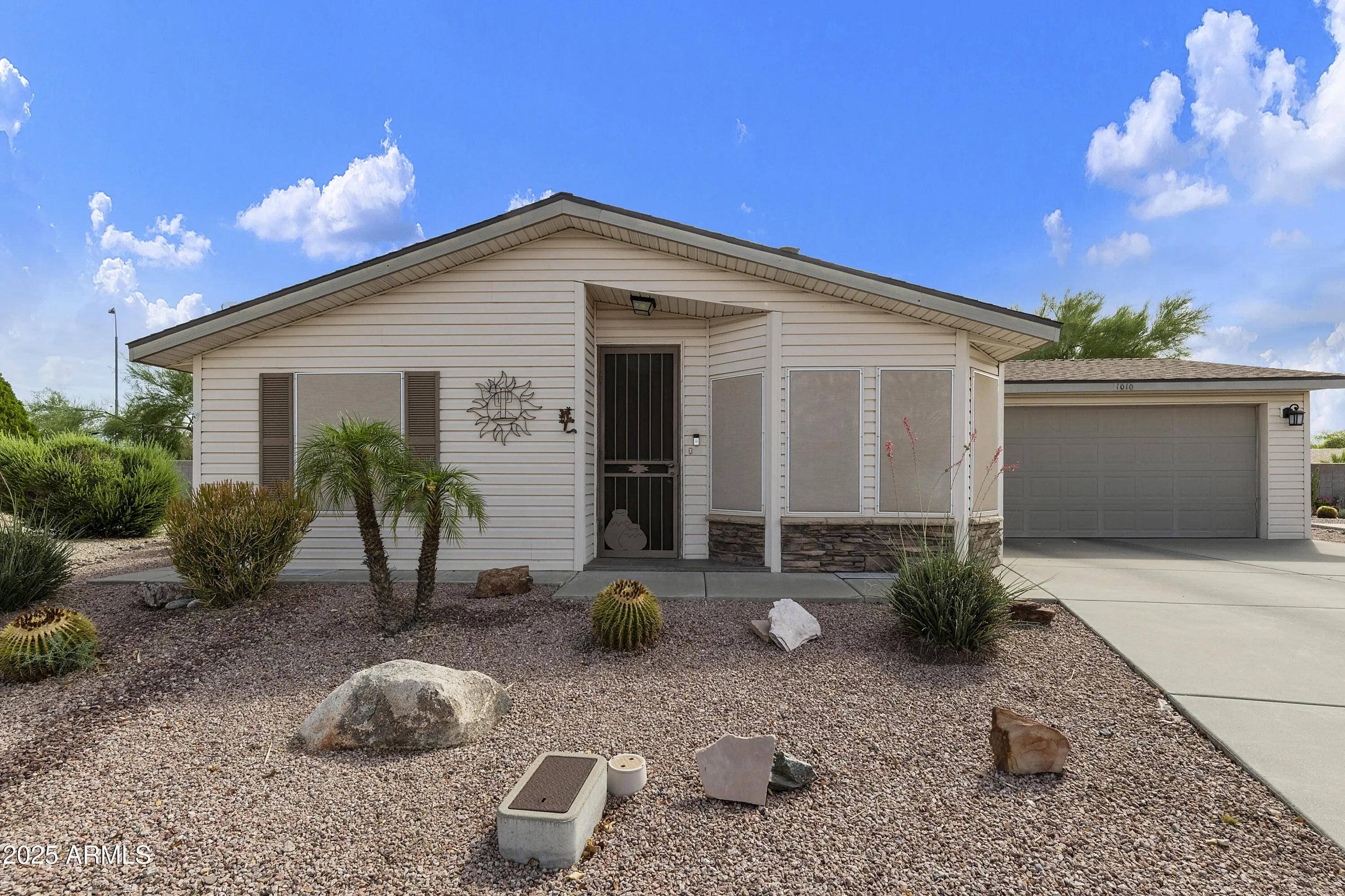 Photo of Listing #6875105