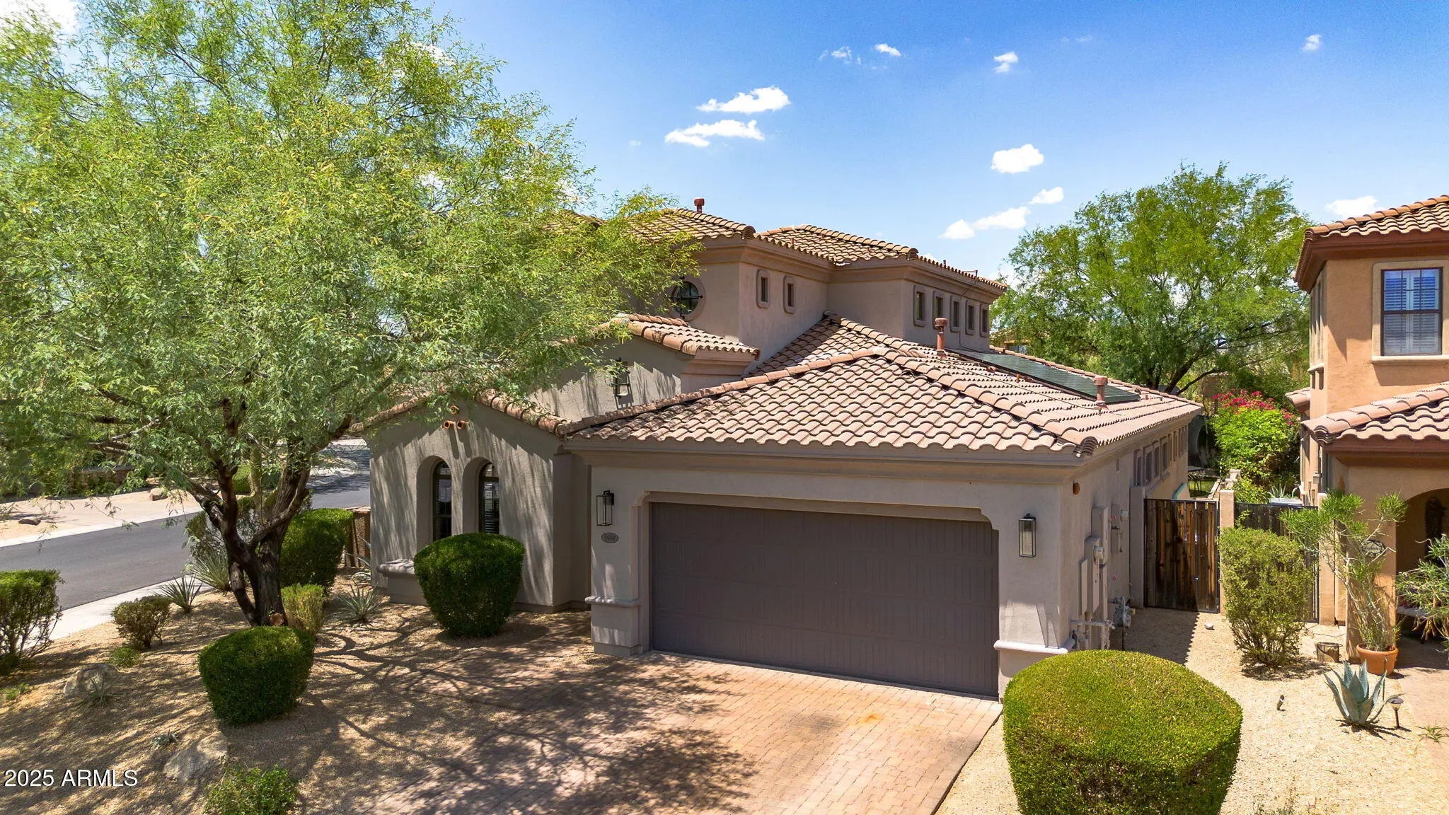 Photo of Listing #6877049