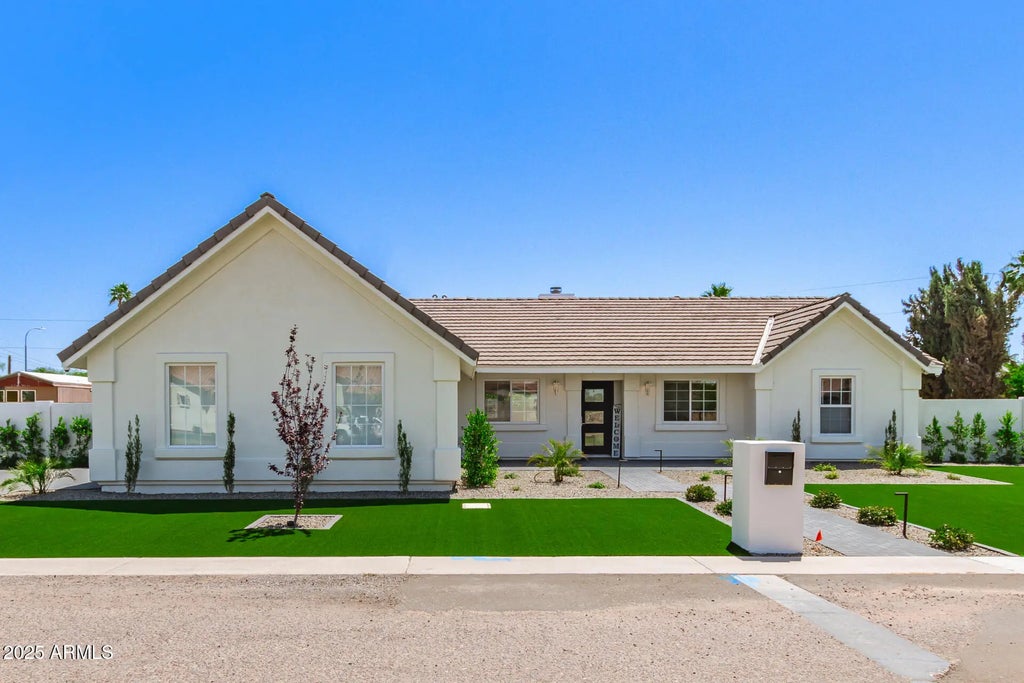 1513 S 108th Way, Chandler