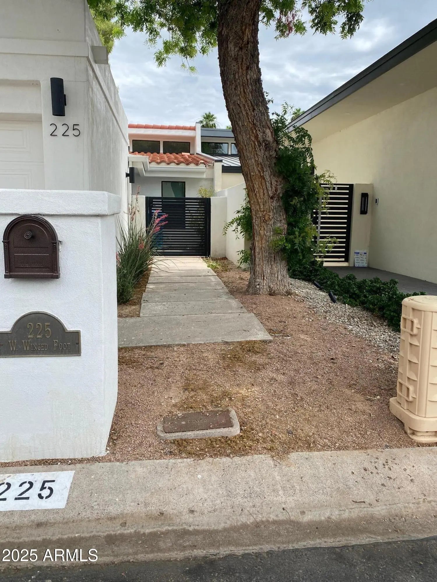 Photo of Listing #6874807