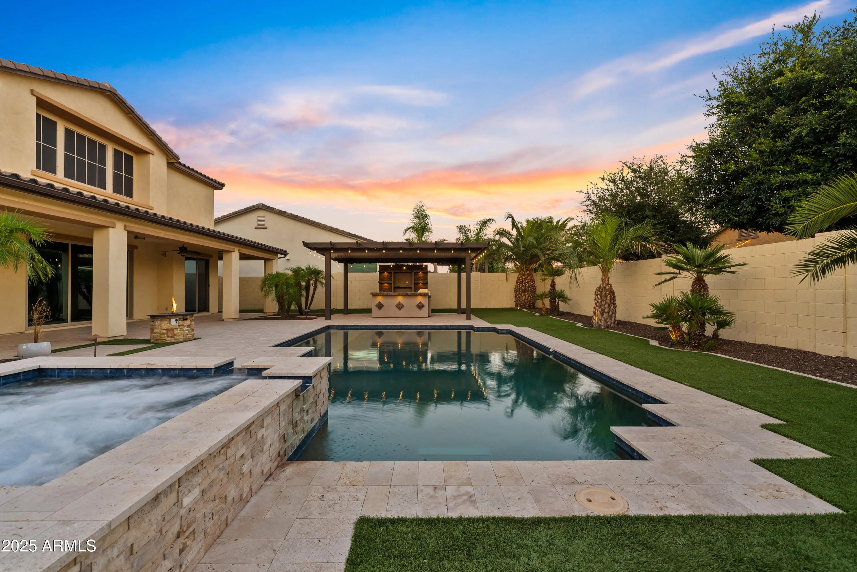 Photo of Listing #6874378