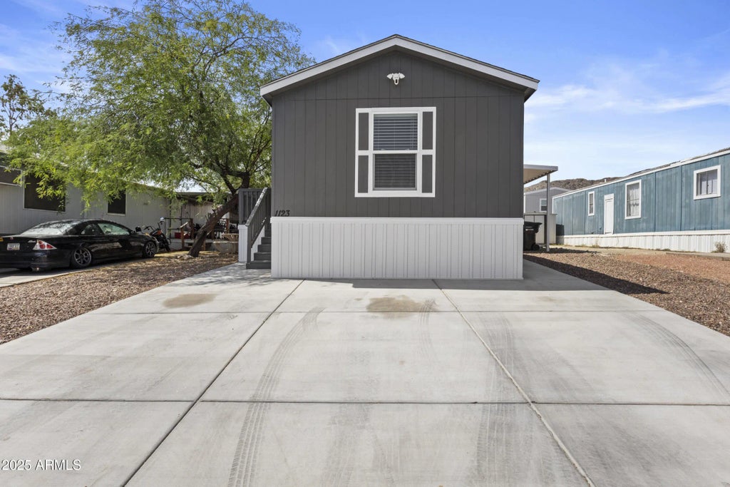 1123 W Summerside Road, Phoenix