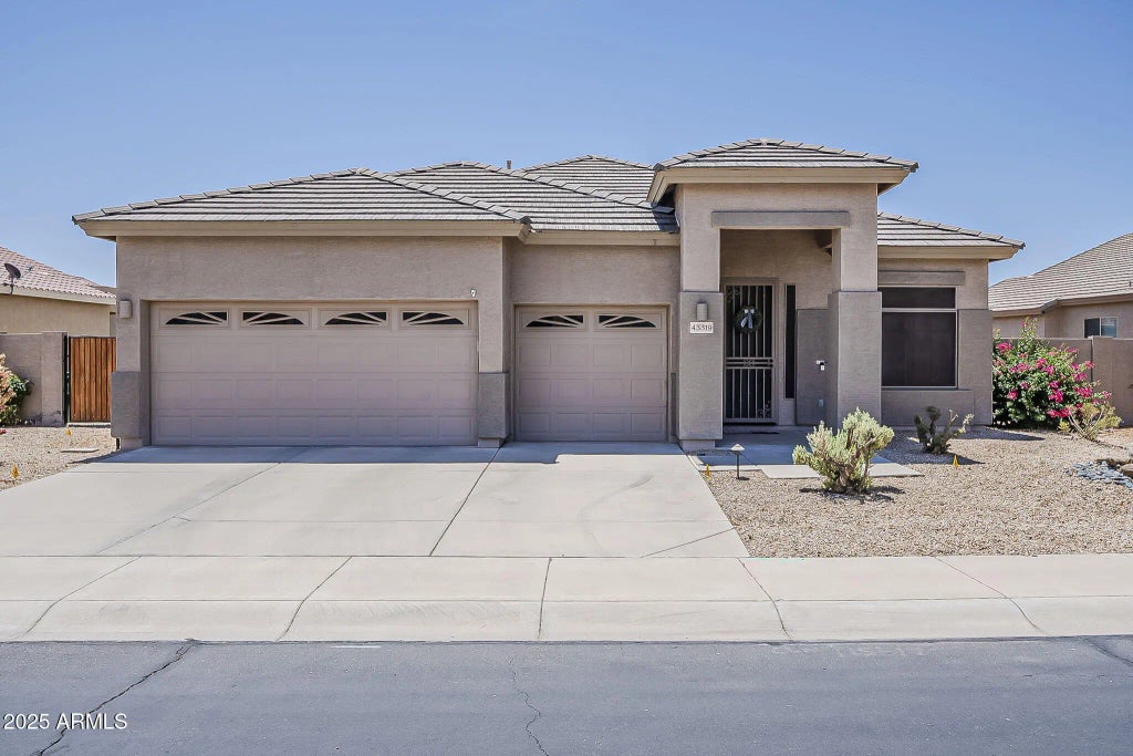 43319 W Oakland Court, Maricopa