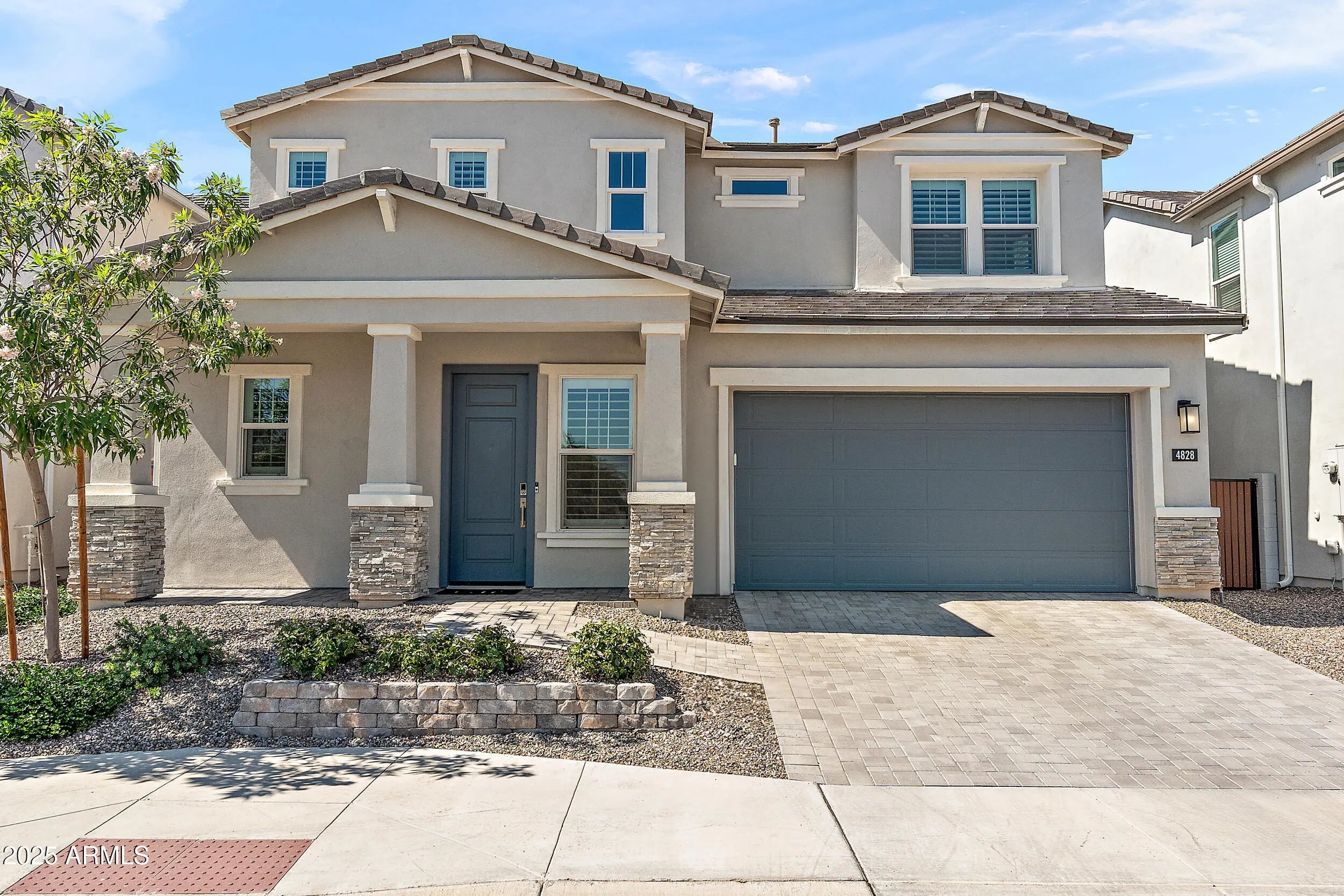 Photo of Listing #6874470