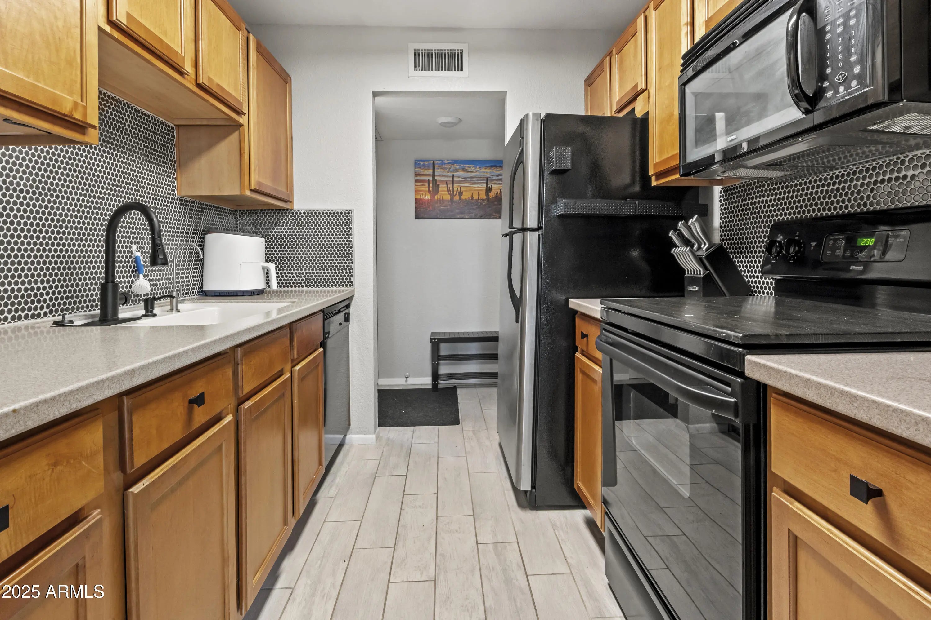 Photo of Listing #6874074