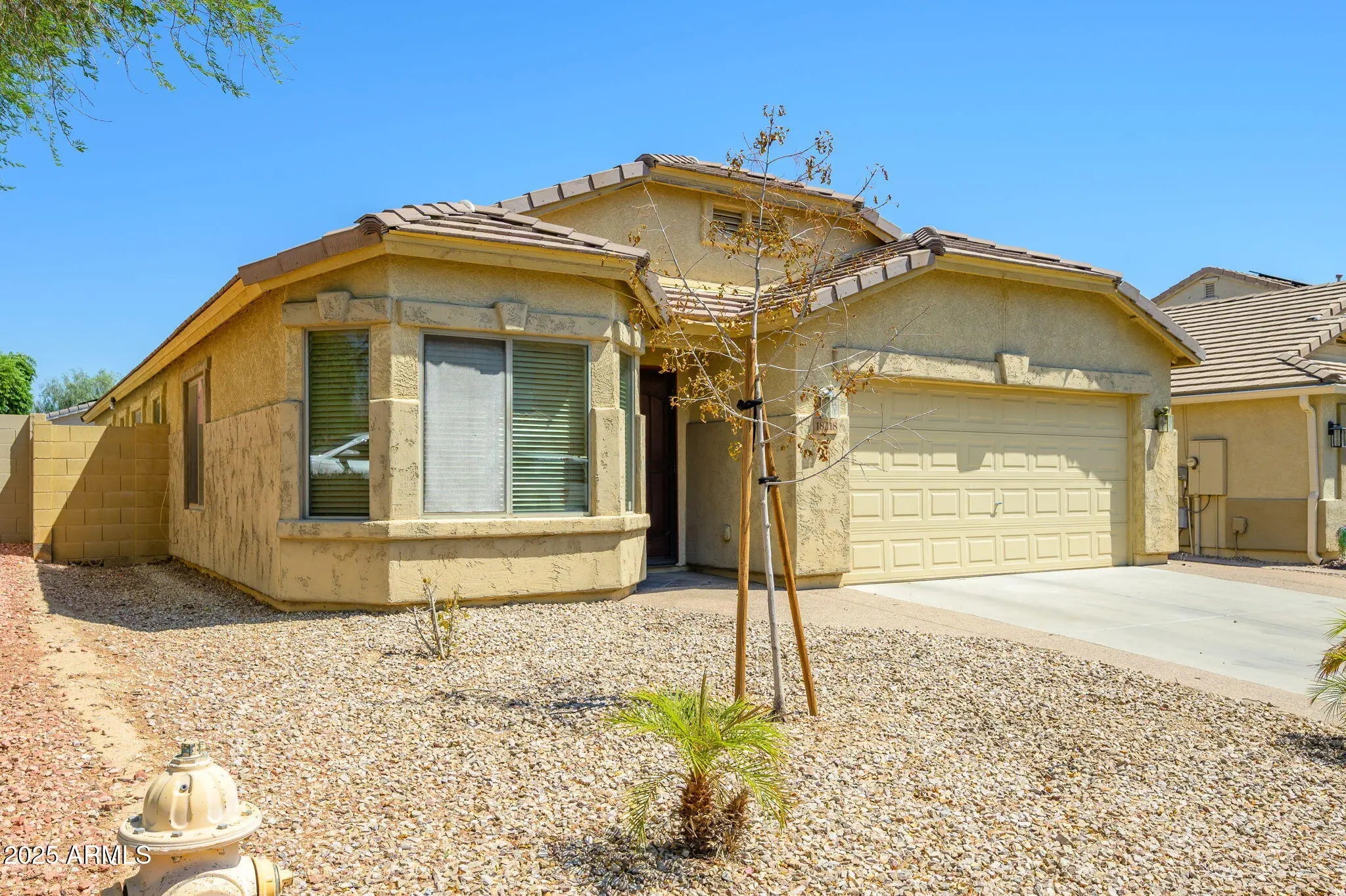 Photo of Listing #6903260