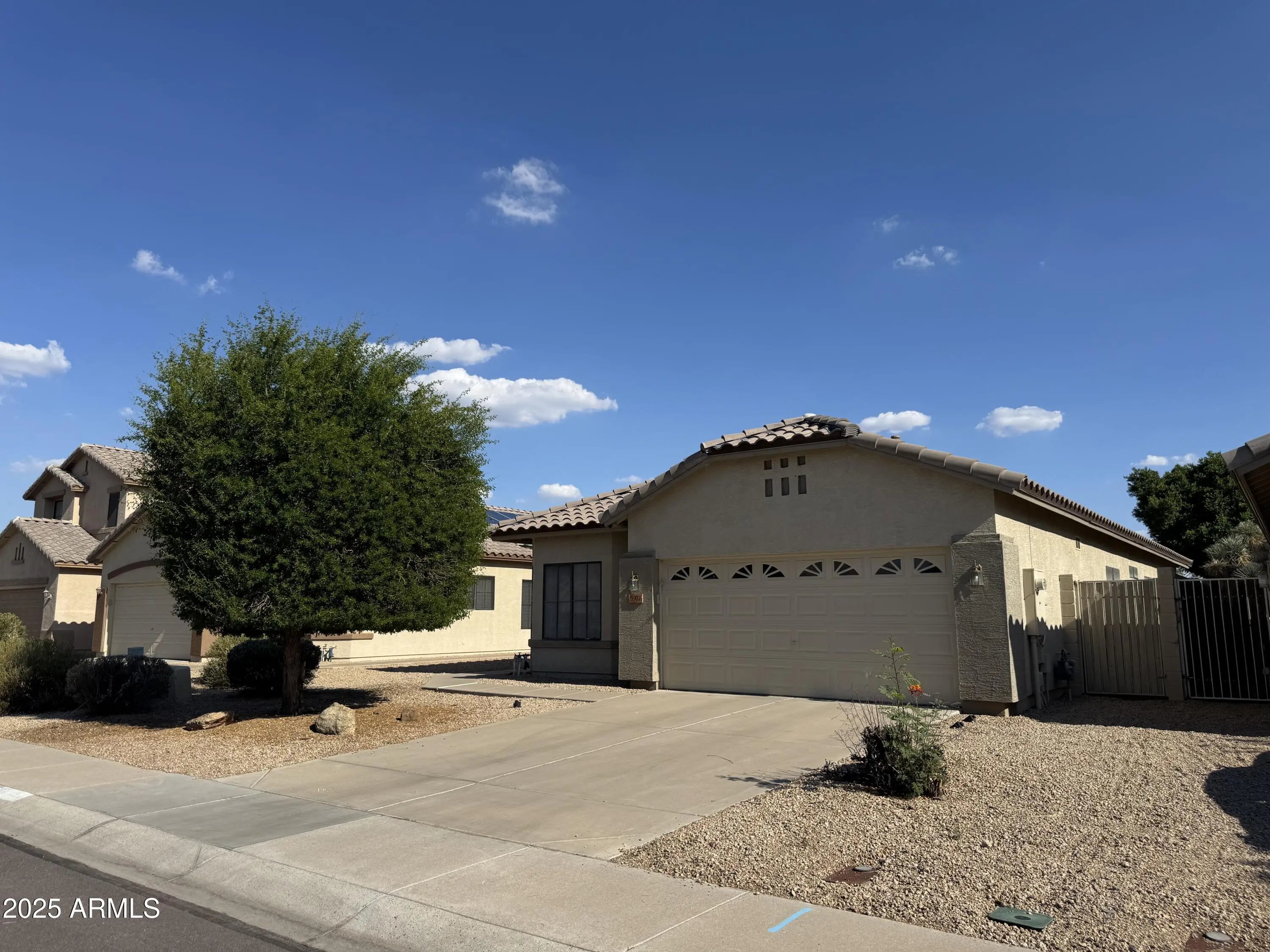 Photo of Listing #6875330