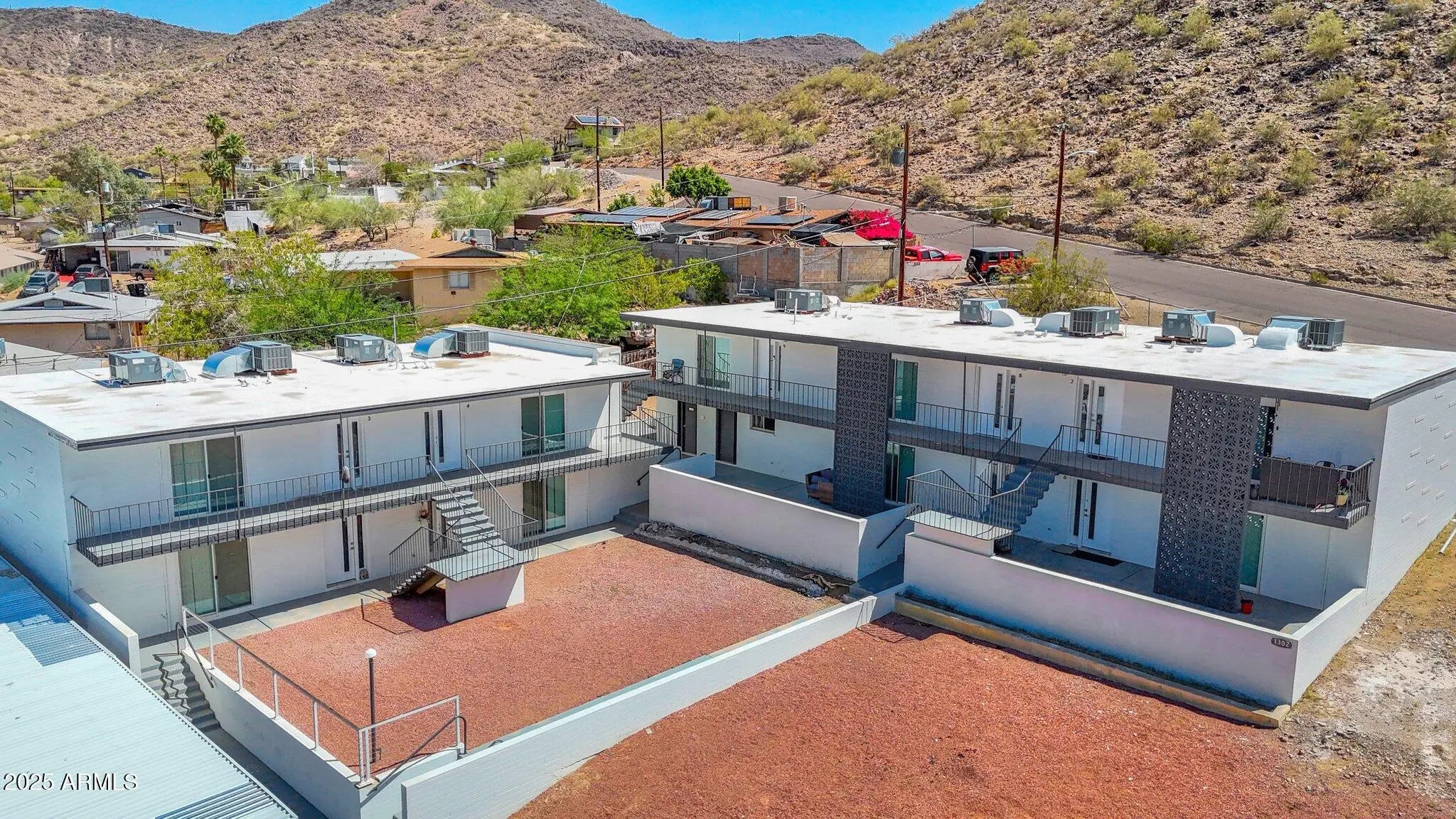 Photo of Listing #6875445