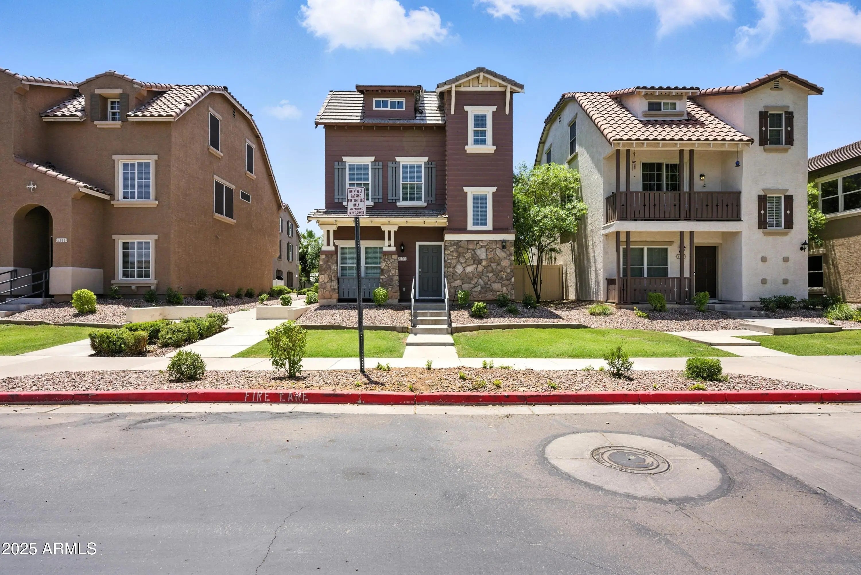 Photo of Listing #6888177