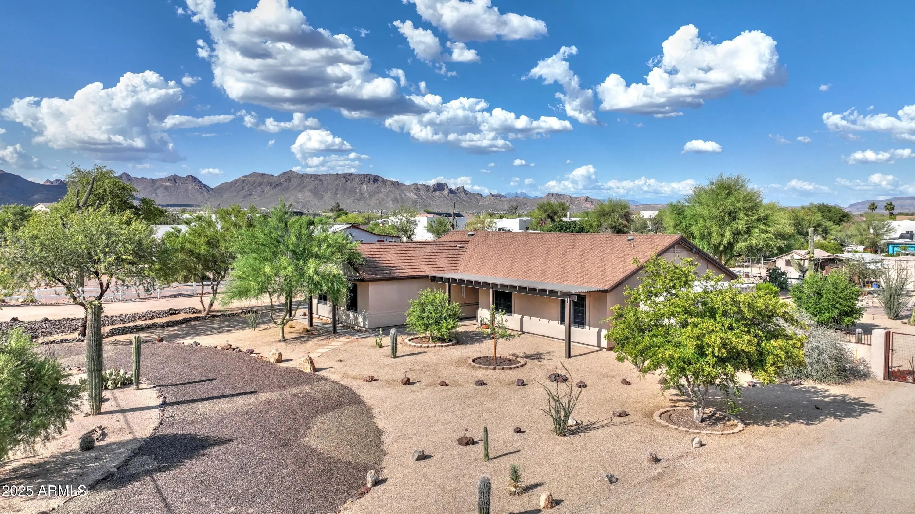 Photo of Listing #6876277