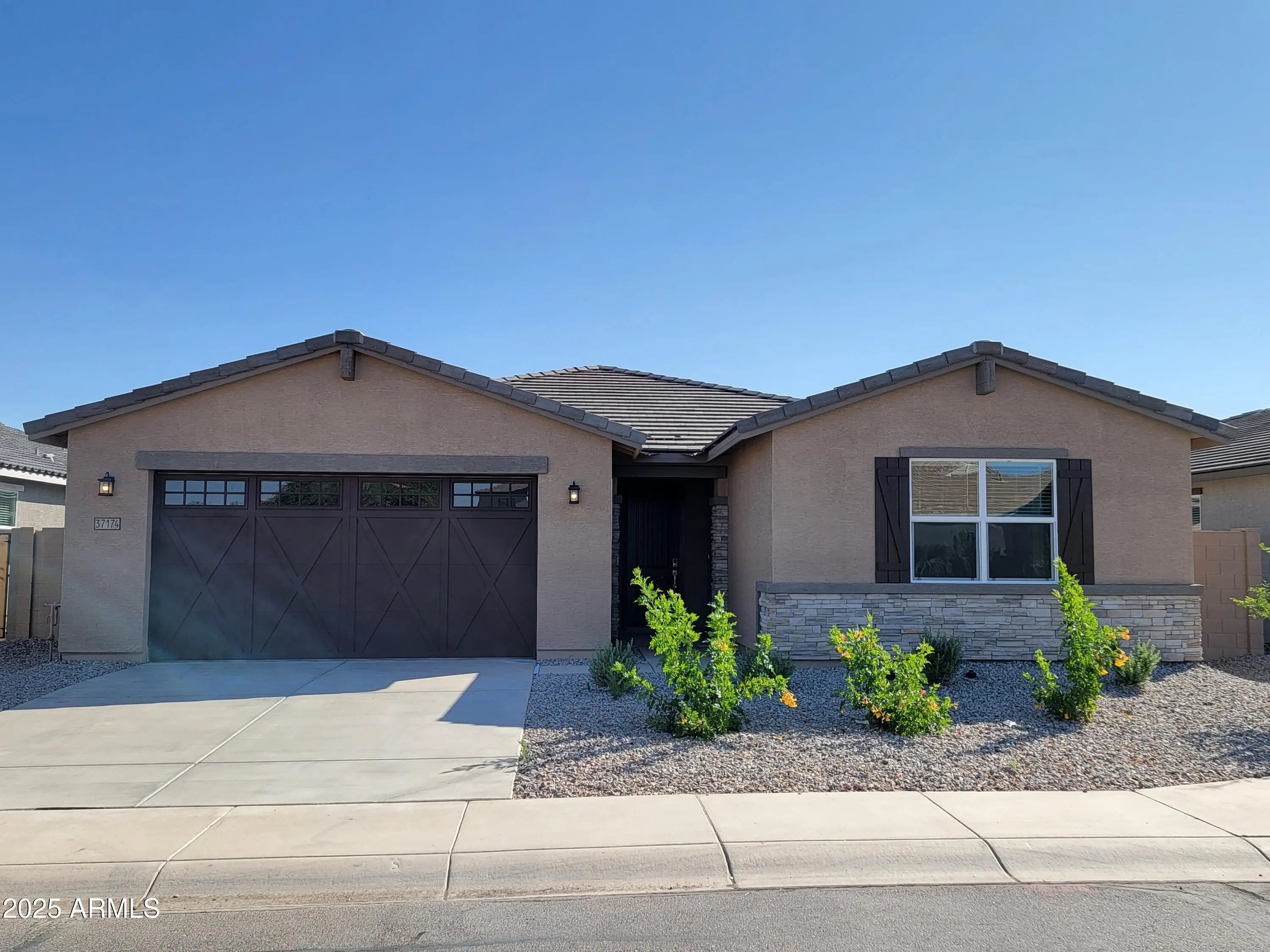 Photo of Listing #6876936