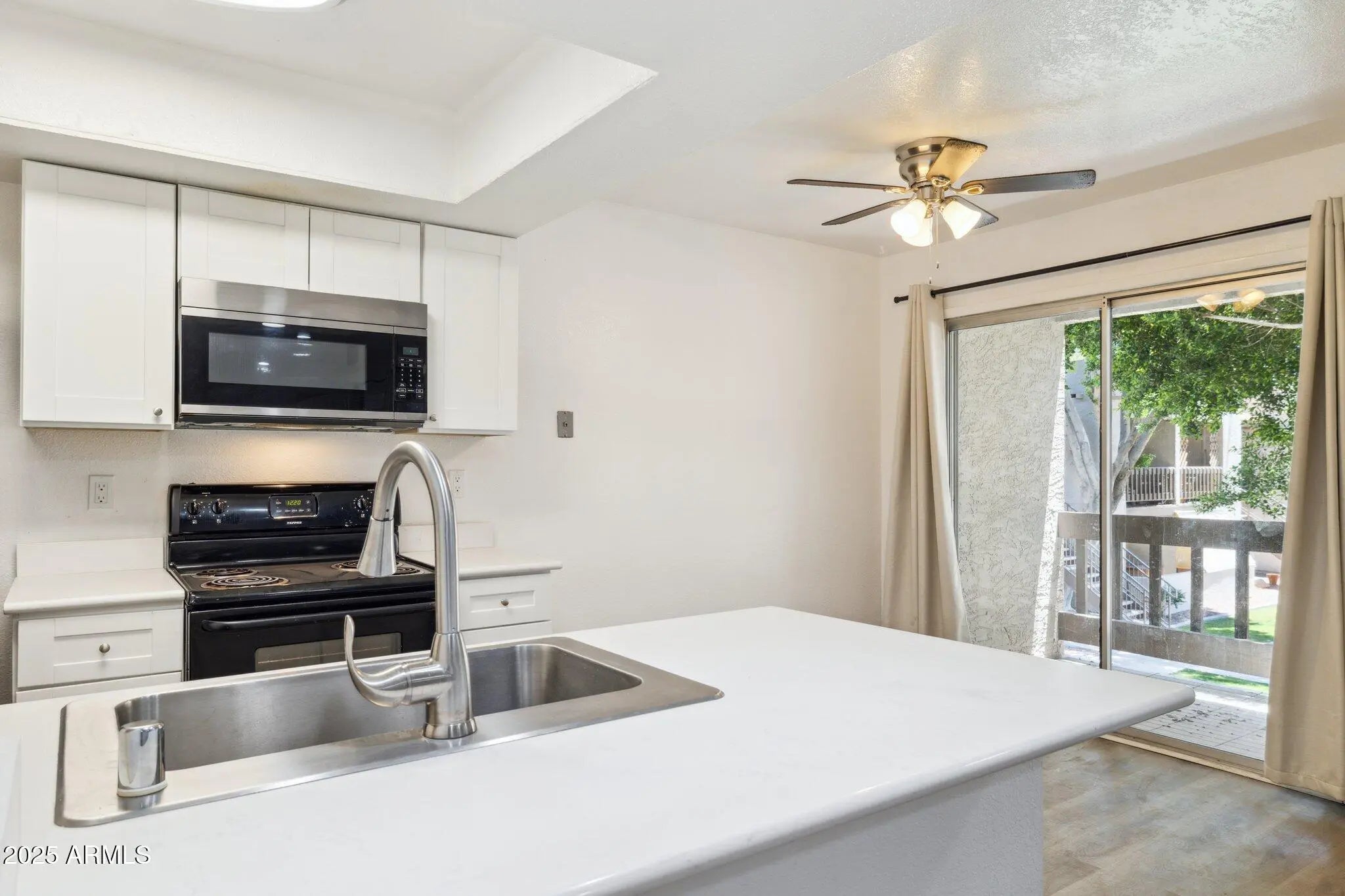 Photo of Listing #6876578