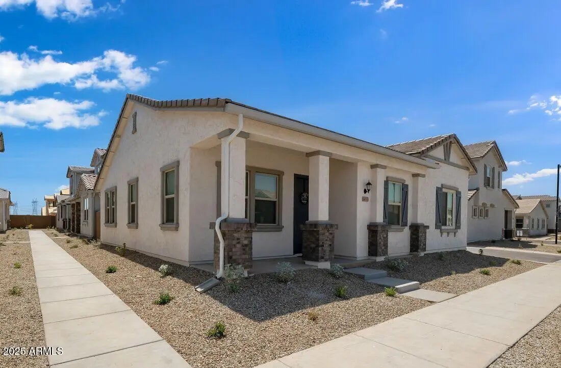 Photo of Listing #6876233