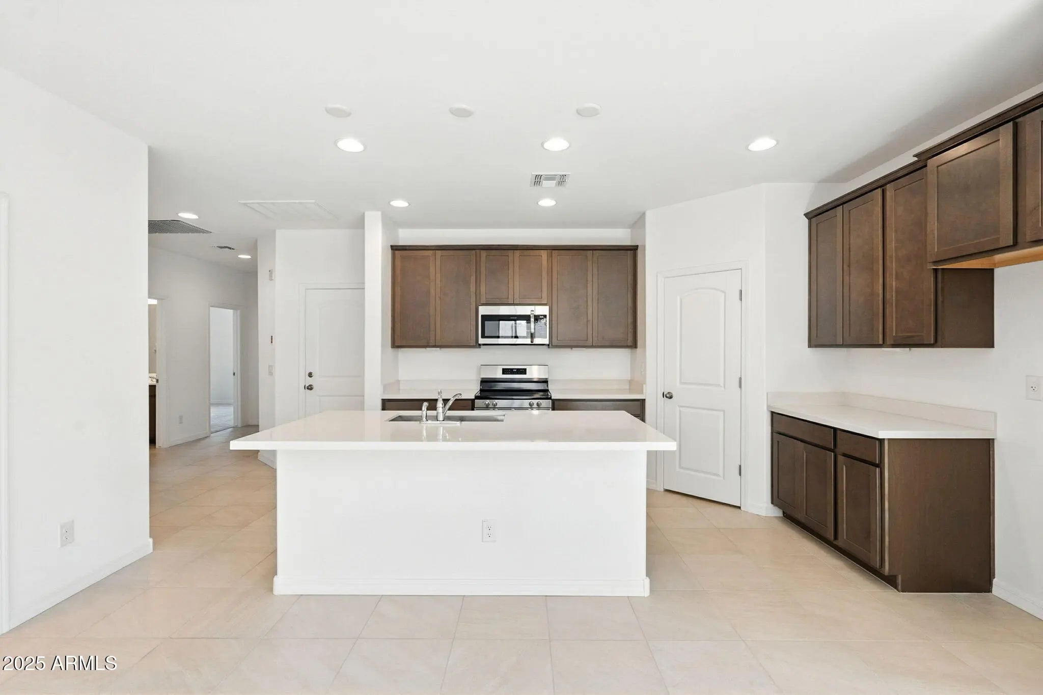 Photo of Listing #6876584