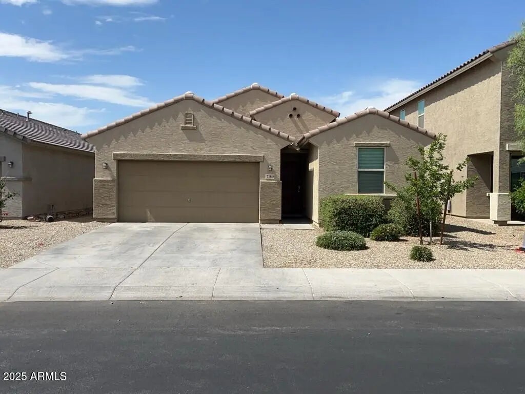 Photo of Listing #6876764