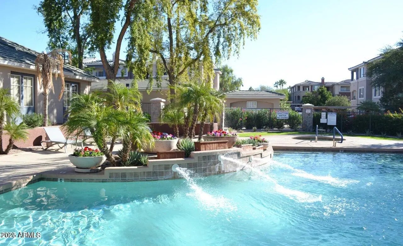 Photo of Listing #6877954