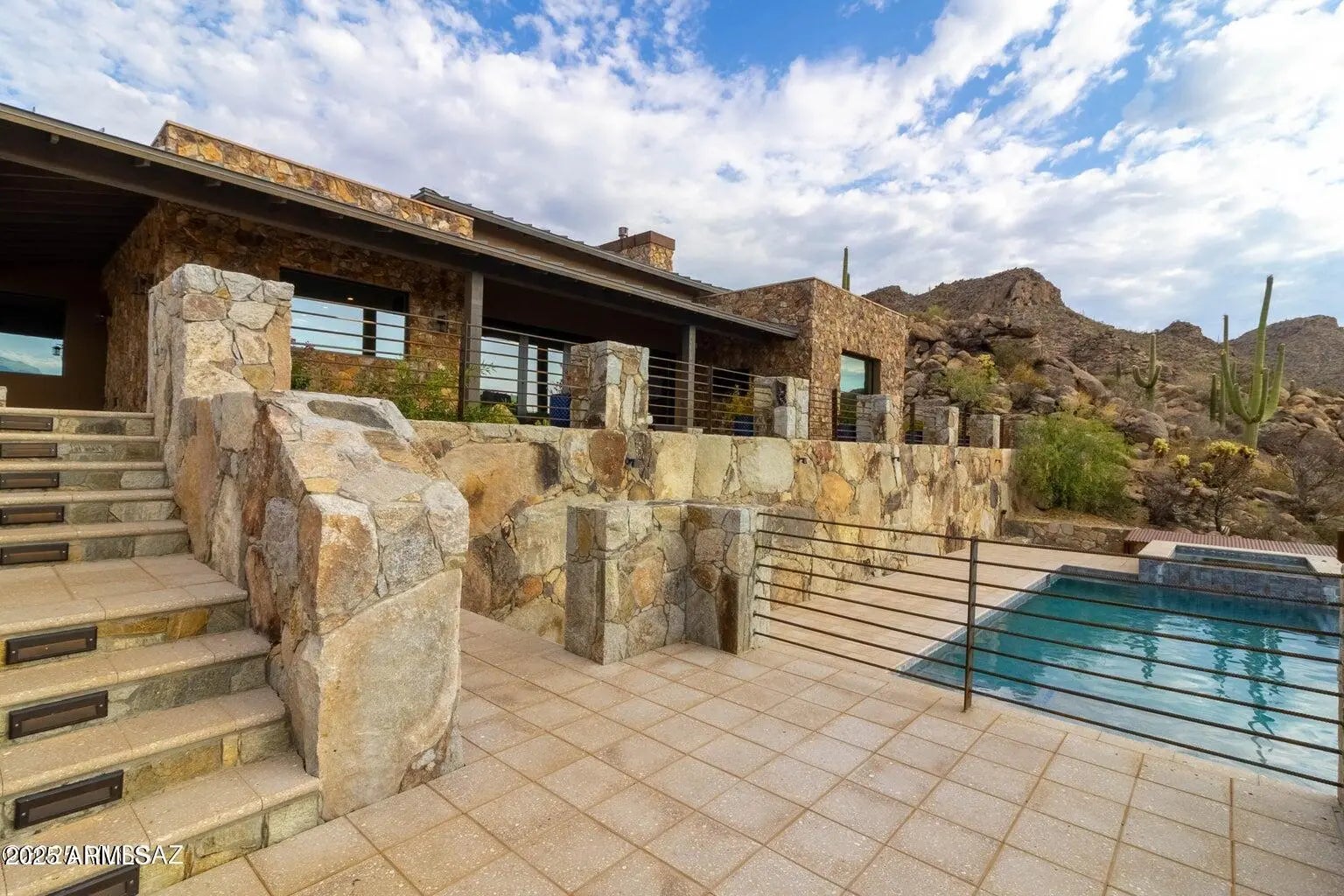 Photo of Listing #6885607