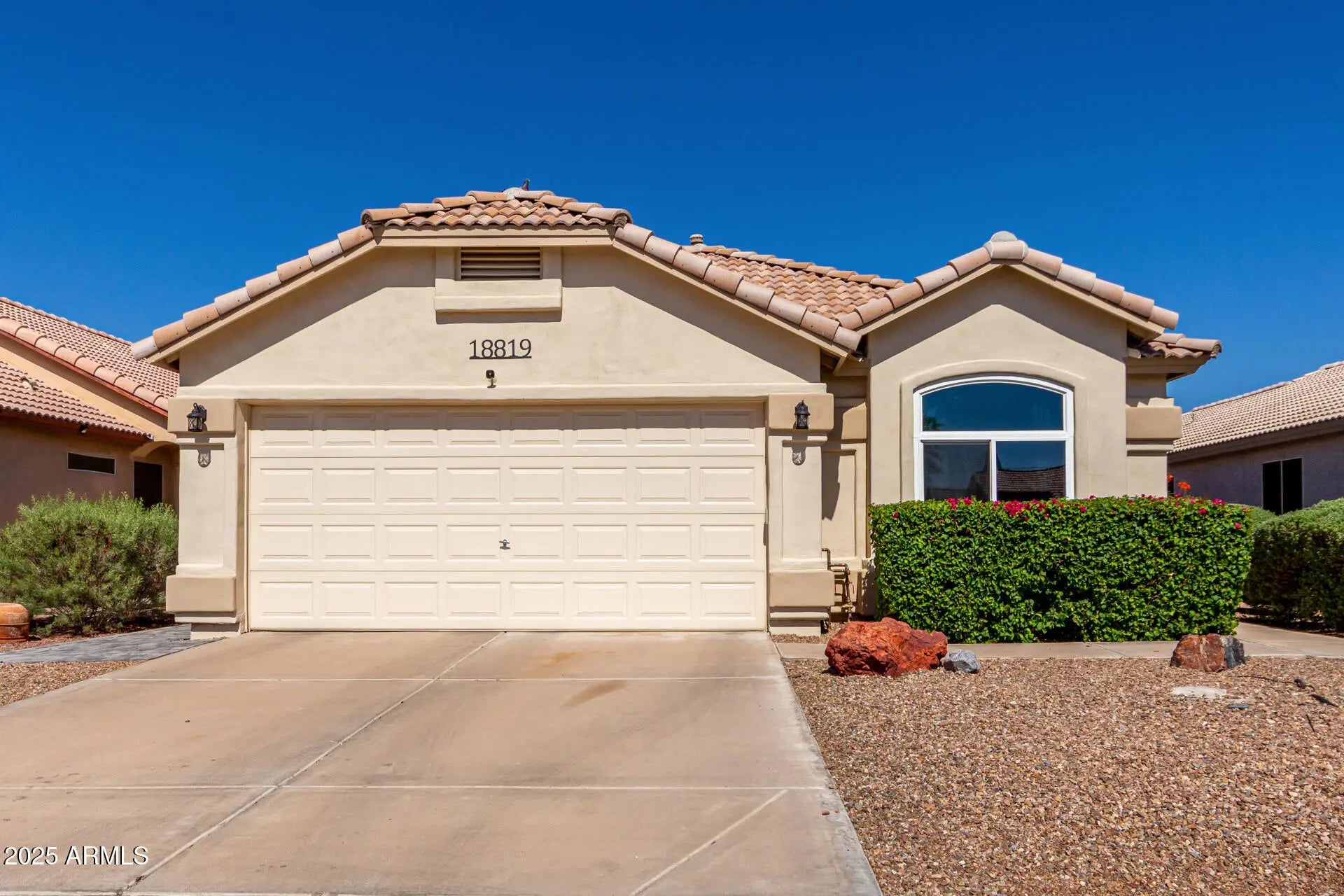 Photo of Listing #6890585