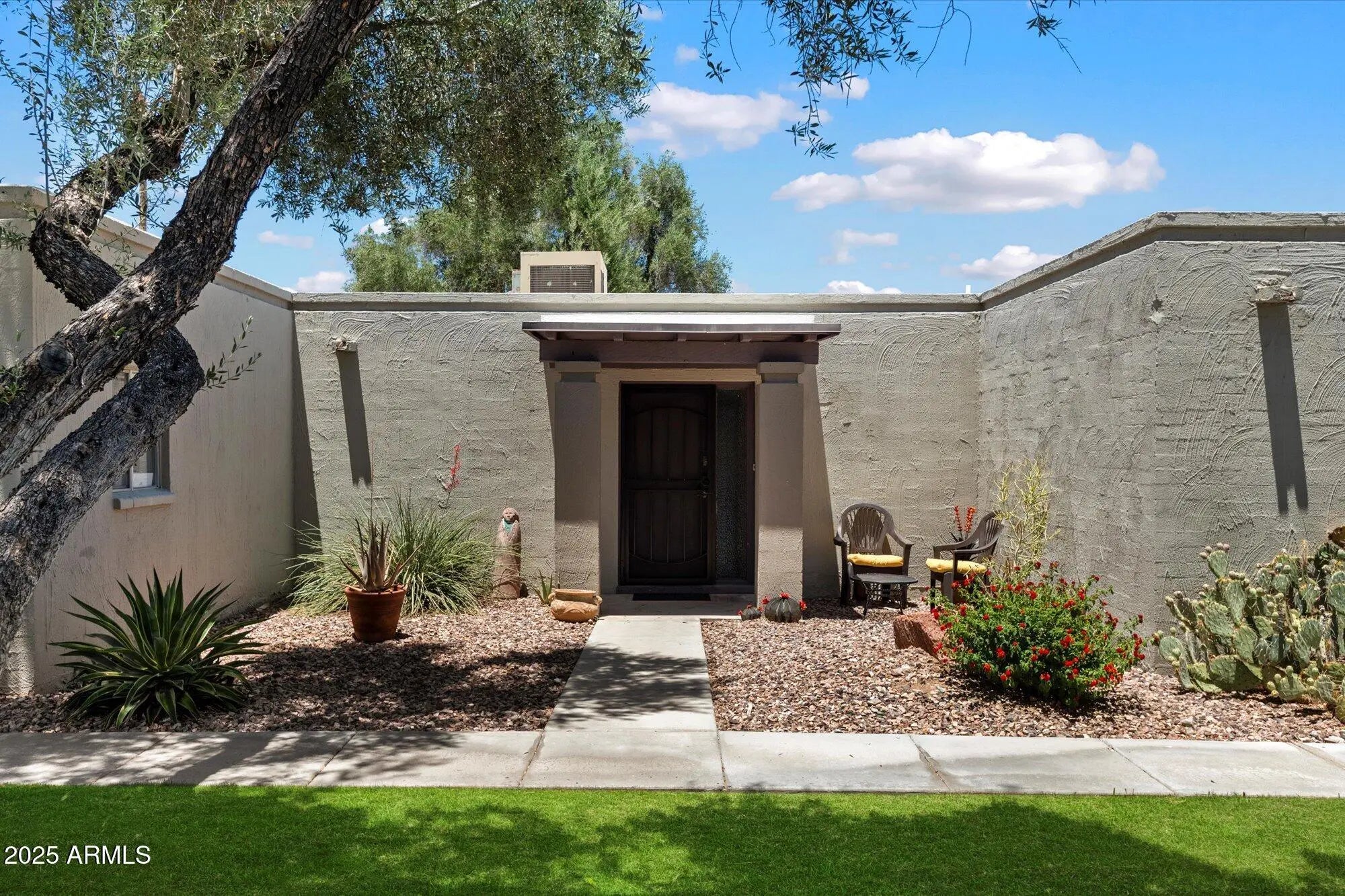 Photo of Listing #6882195