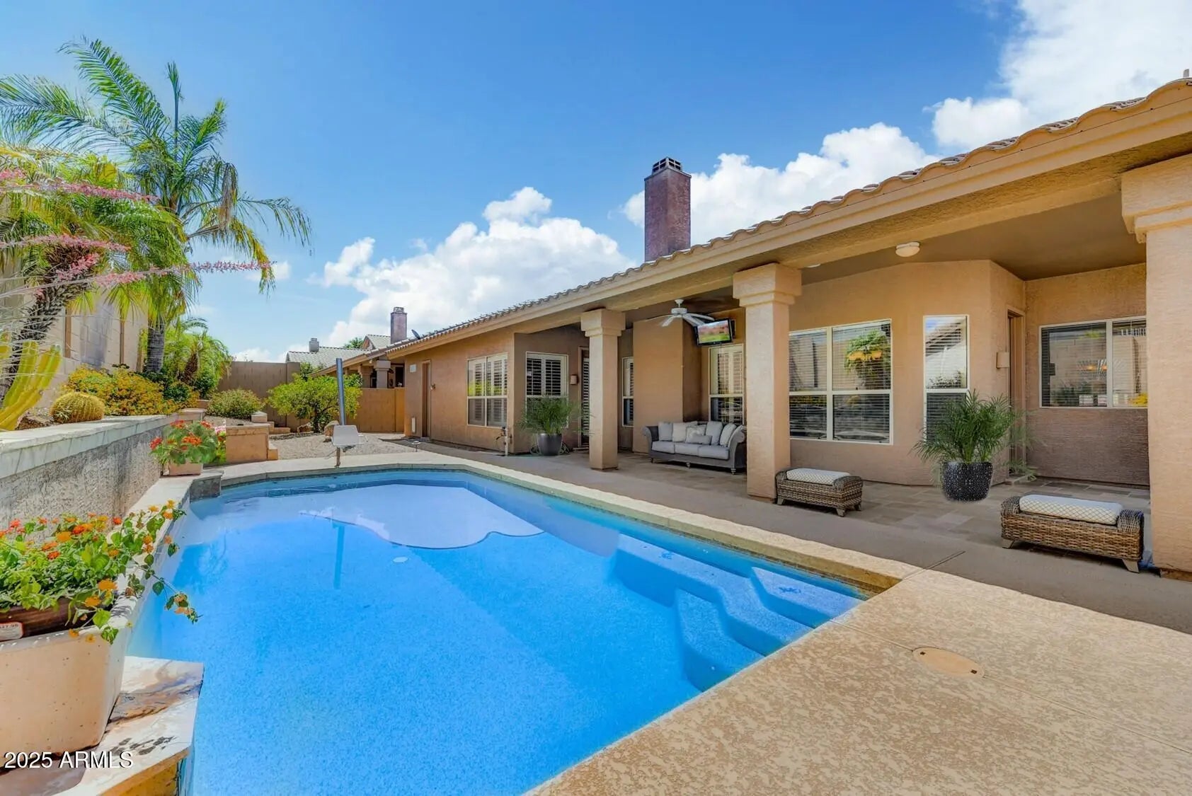 Photo of Listing #6878029