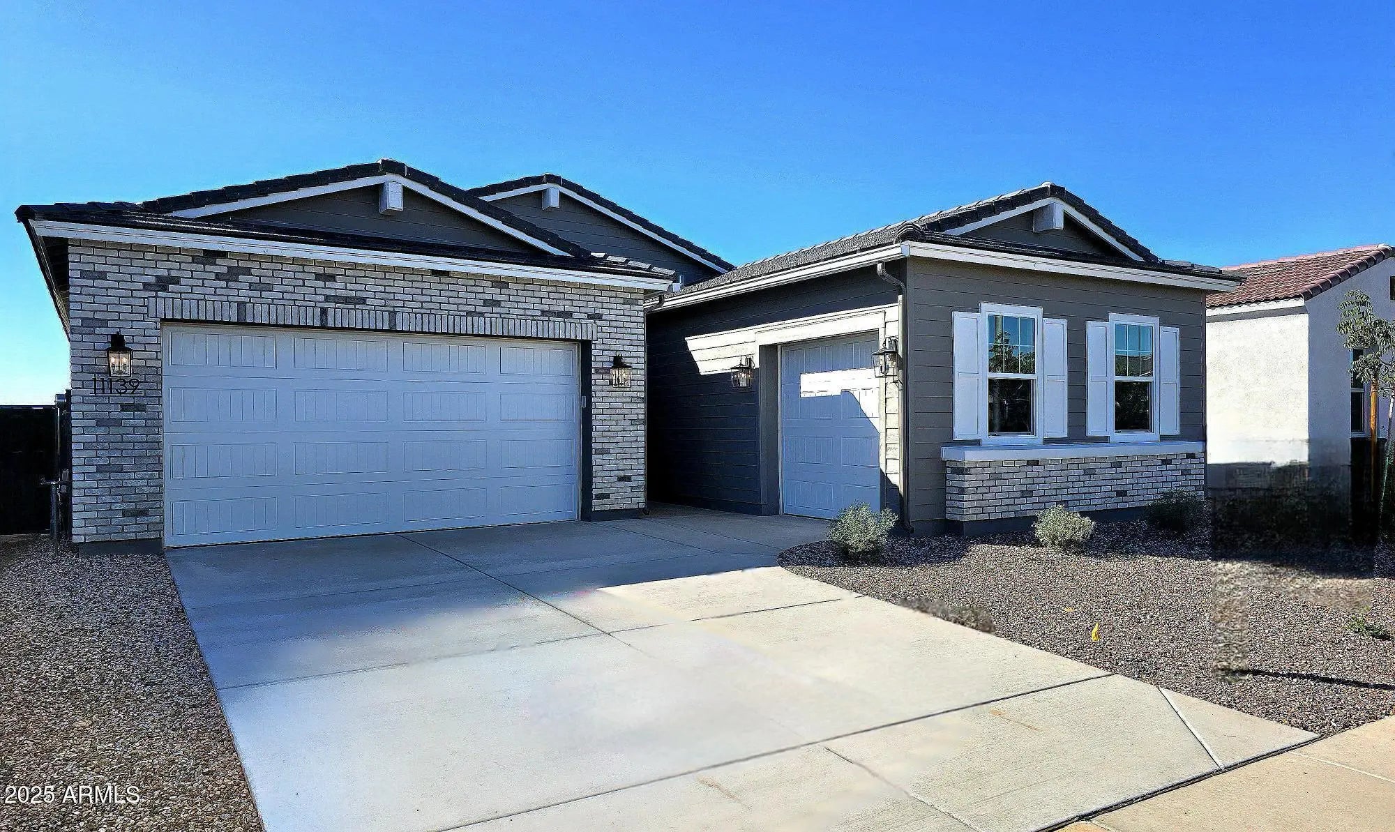 Photo of Listing #6878359